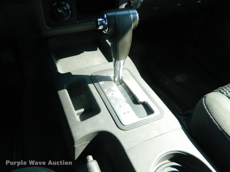 image for item BK9277 2007 Nissan Frontier King Cab pickup truck