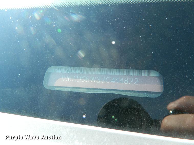 image for item BK9277 2007 Nissan Frontier King Cab pickup truck