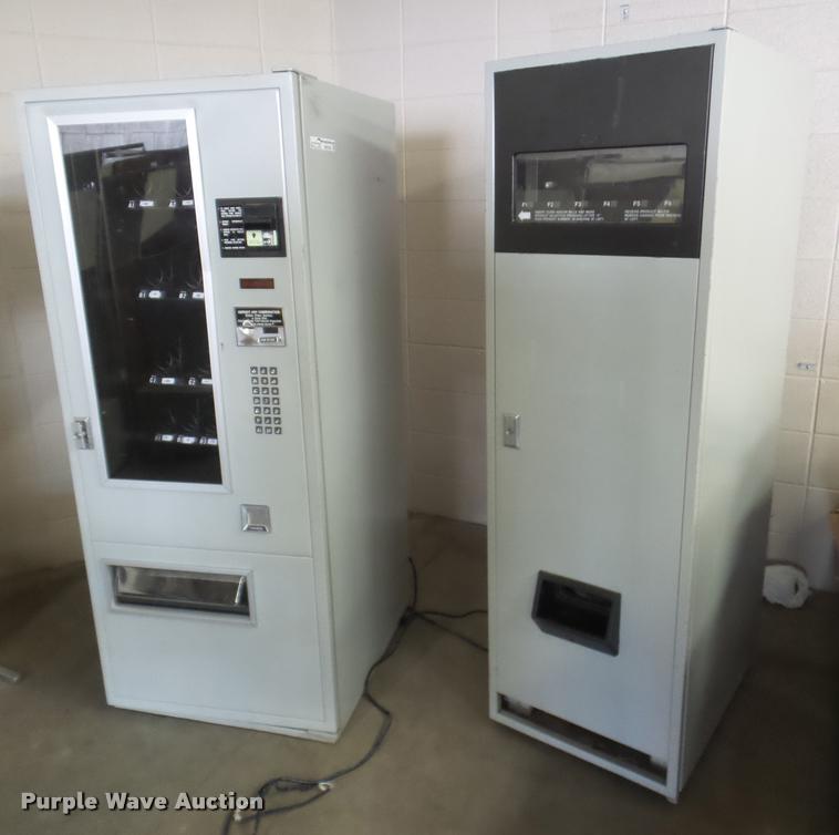 image for item BW9160 (2) vending machines