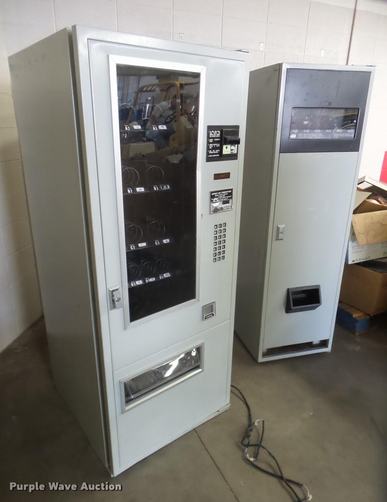 image for item BW9160 (2) vending machines