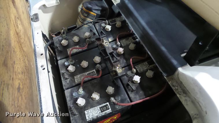 image for item BY9043 Ez-go golf cart