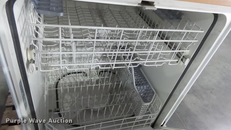 image for item BY9046 GE dishwasher