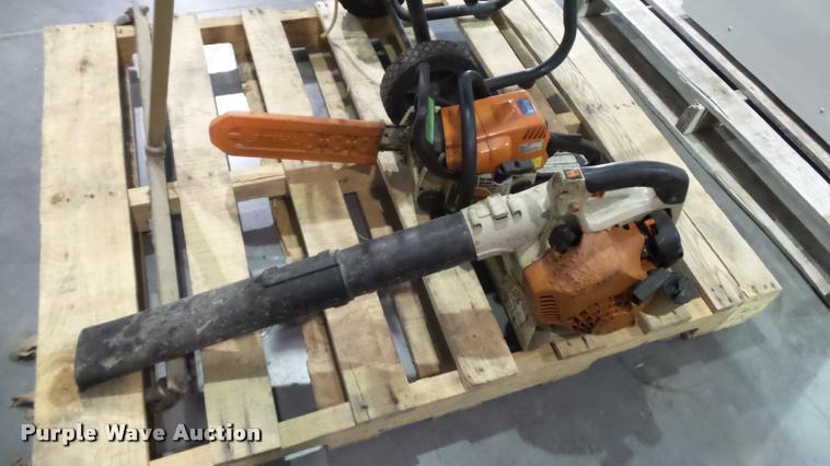 image for item BY9047 Lawn and garden equipment