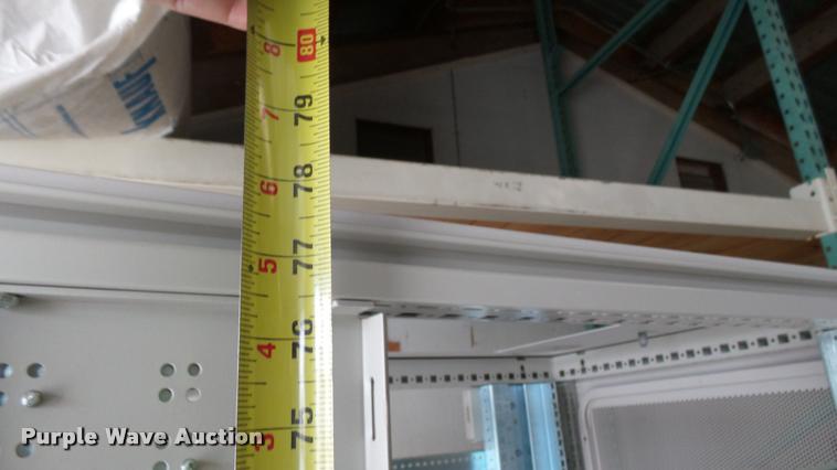 image for item CB9625 Compaq server rack