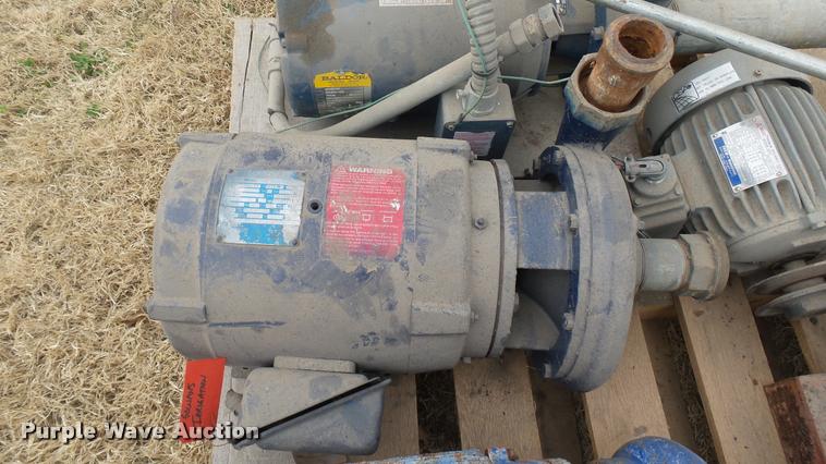 image for item CB9629 (4) pumps