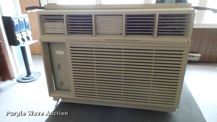image for item CB9636 (7) window AC units