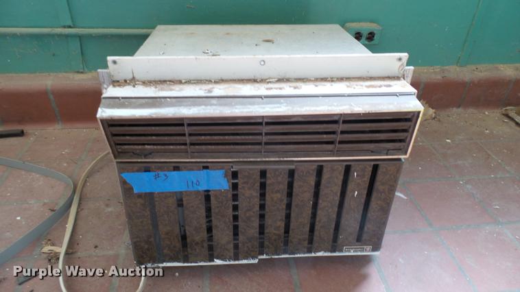 image for item CB9636 (7) window AC units