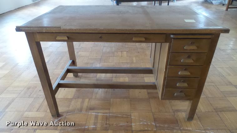 image for item CB9637 Wood desk