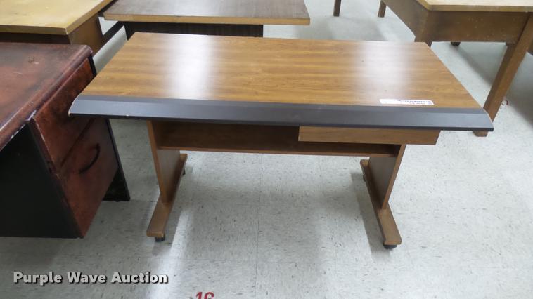 image for item CB9649 (5) wood tables