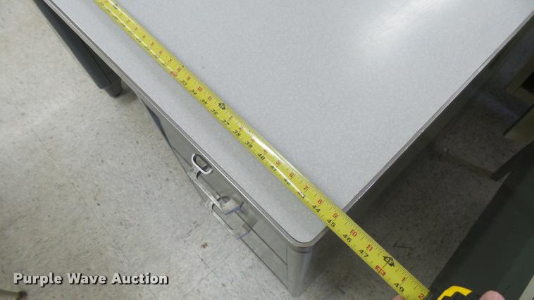 image for item CB9651 (5) metal desks