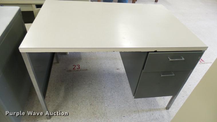 image for item CB9651 (5) metal desks