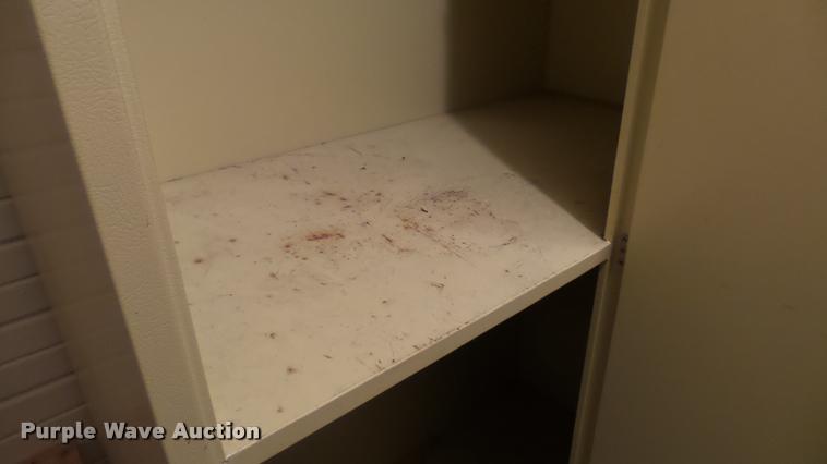 image for item CB9675 (2) cabinets