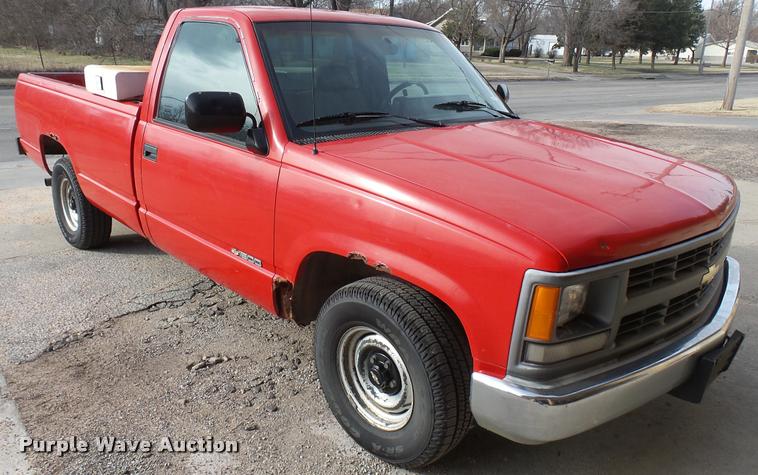 image for item CB9680 1994 Chevrolet 1500 pickup truck