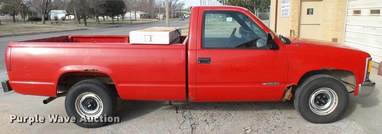 image for item CB9680 1994 Chevrolet 1500 pickup truck