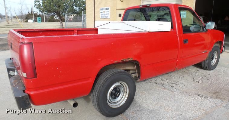 image for item CB9680 1994 Chevrolet 1500 pickup truck