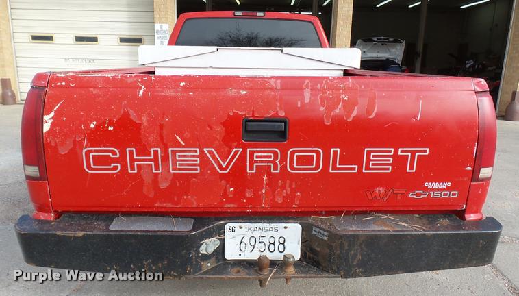 image for item CB9680 1994 Chevrolet 1500 pickup truck