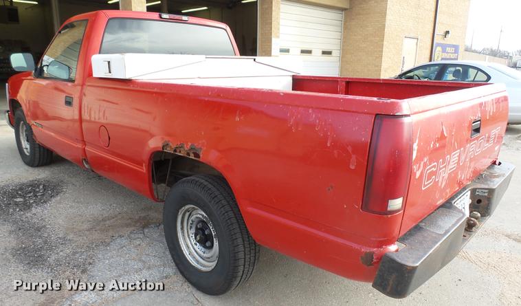 image for item CB9680 1994 Chevrolet 1500 pickup truck