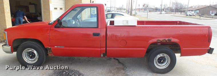 image for item CB9680 1994 Chevrolet 1500 pickup truck