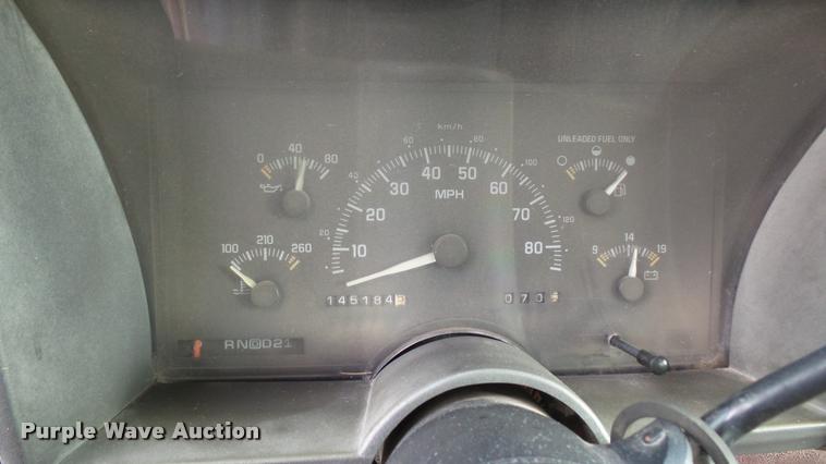 image for item CB9680 1994 Chevrolet 1500 pickup truck