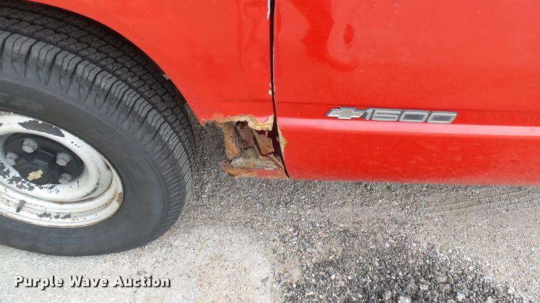 image for item CB9680 1994 Chevrolet 1500 pickup truck