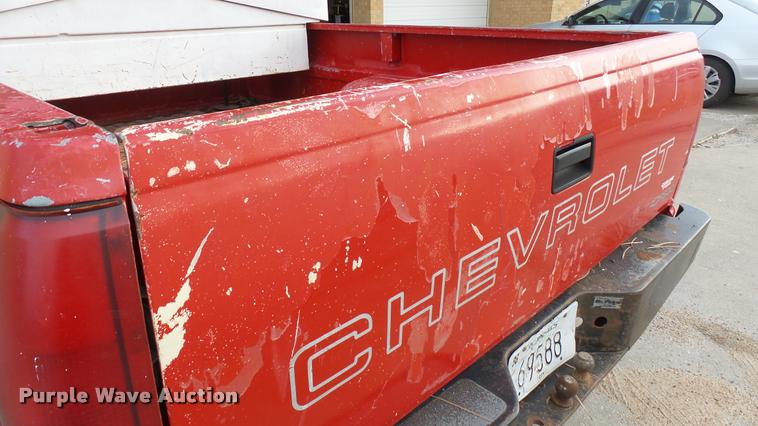 image for item CB9680 1994 Chevrolet 1500 pickup truck