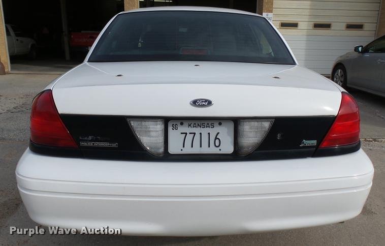 image for item CB9681 2010 Ford Crown Victoria Police Interceptor