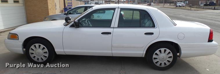 image for item CB9681 2010 Ford Crown Victoria Police Interceptor