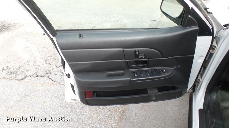 image for item CB9681 2010 Ford Crown Victoria Police Interceptor