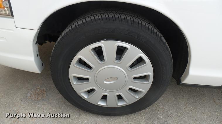 image for item CB9681 2010 Ford Crown Victoria Police Interceptor