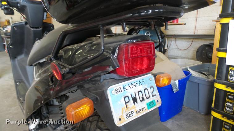 image for item CB9684 2005 Sanyco E-Ton moped