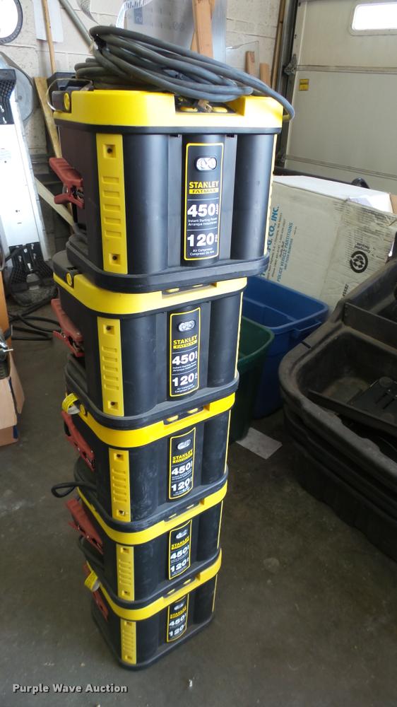 (5) Stanley Fatmax jump packs in Park City, KS Item CB9690 sold