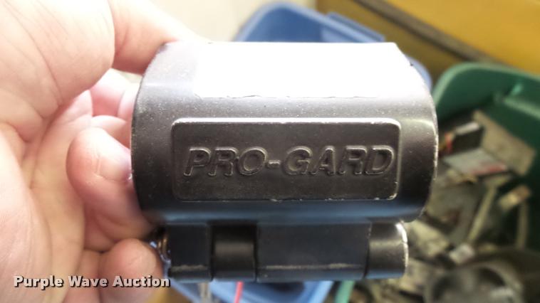 image for item CB9693 Police car accessories