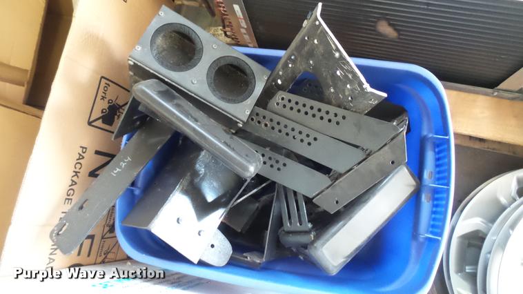 image for item CB9693 Police car accessories