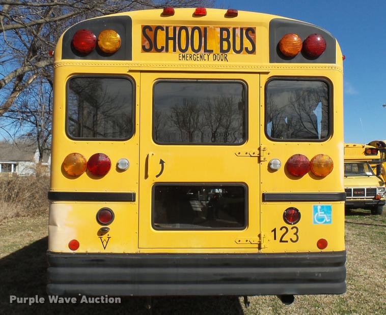 image for item DA0416 1992 International 3700 school bus