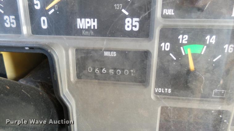 image for item DA0416 1992 International 3700 school bus