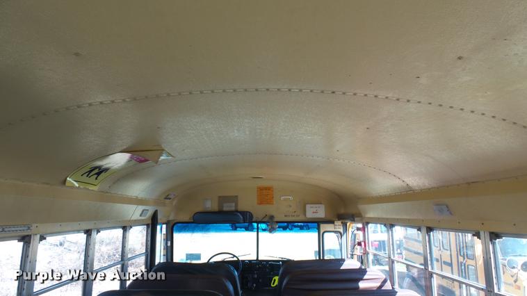 image for item DA0416 1992 International 3700 school bus