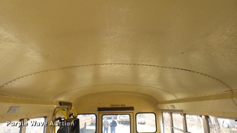 image for item DA0416 1992 International 3700 school bus