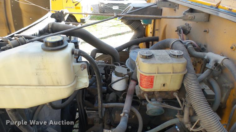 image for item DA0416 1992 International 3700 school bus