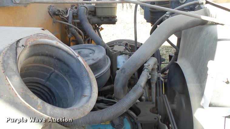 image for item DA0416 1992 International 3700 school bus