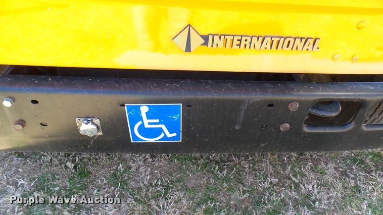image for item DA0416 1992 International 3700 school bus