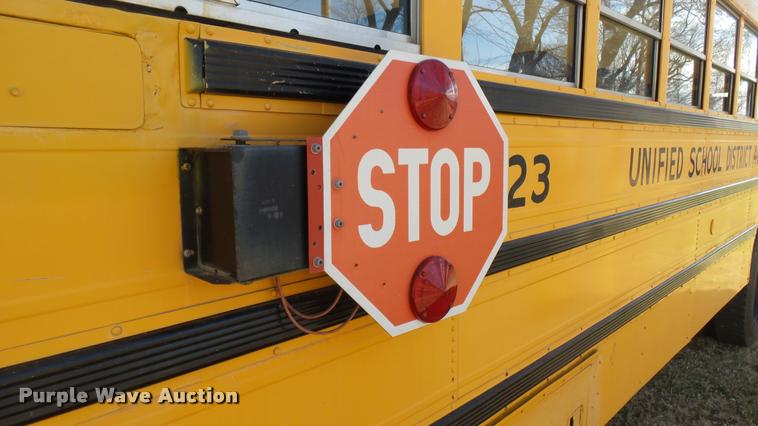 image for item DA0416 1992 International 3700 school bus