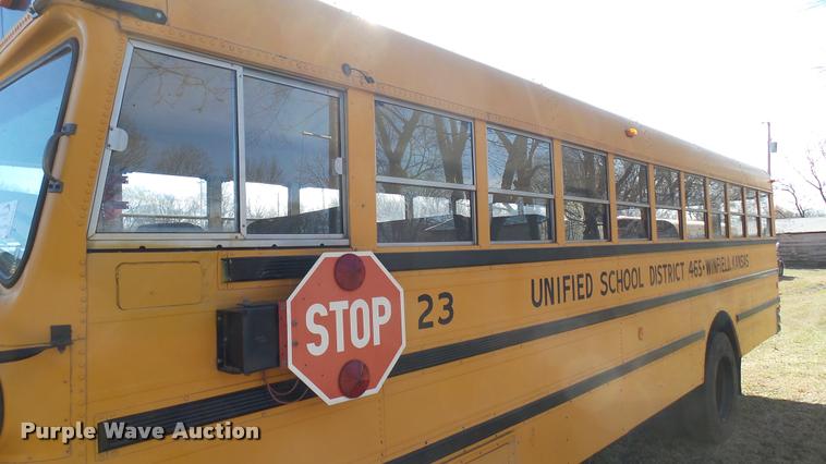 image for item DA0416 1992 International 3700 school bus