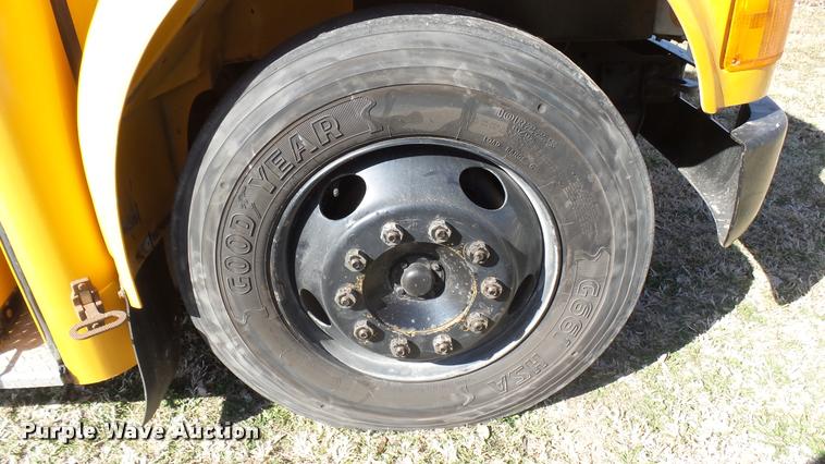 image for item DA0416 1992 International 3700 school bus