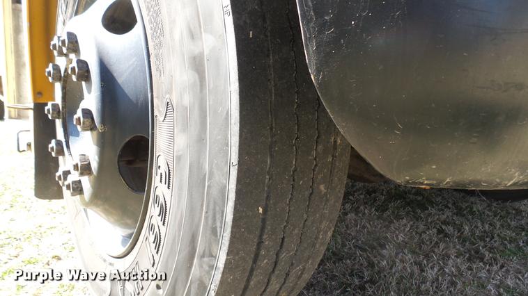 image for item DA0416 1992 International 3700 school bus