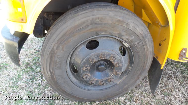 image for item DA0416 1992 International 3700 school bus