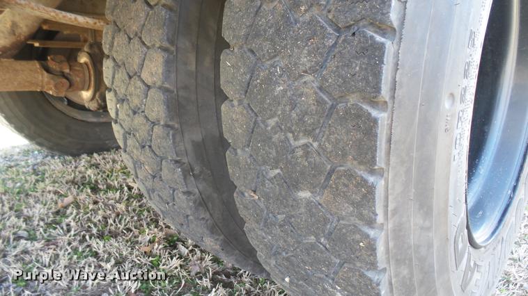 image for item DA0416 1992 International 3700 school bus