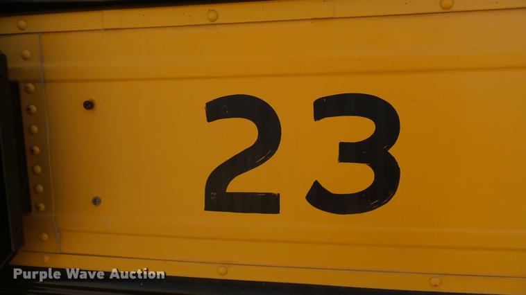image for item DA0416 1992 International 3700 school bus