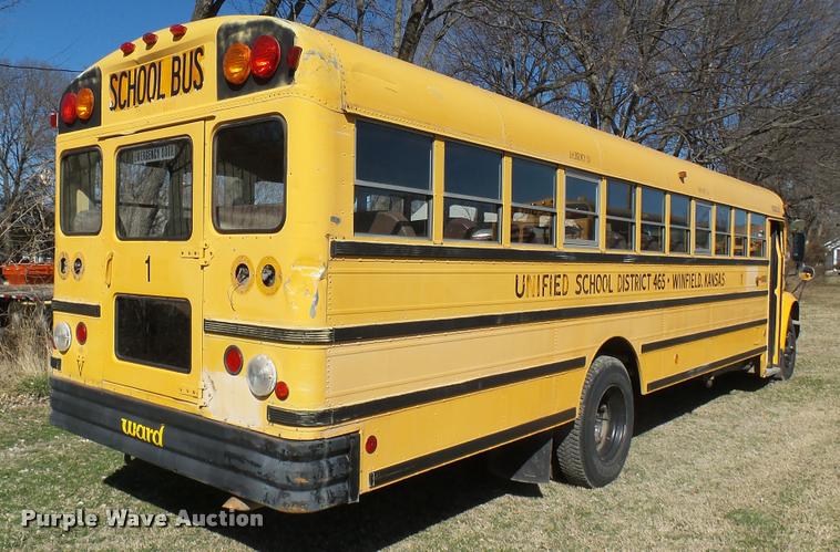 image for item DA0417 1992 International 3800 school bus