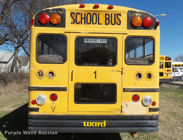 image for item DA0417 1992 International 3800 school bus