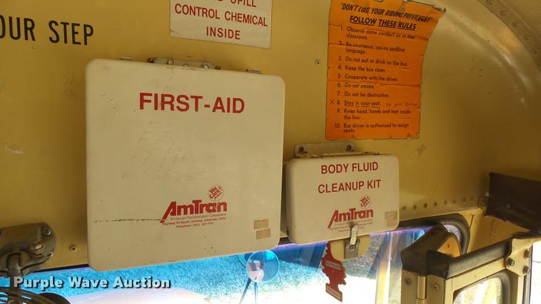 image for item DA0417 1992 International 3800 school bus